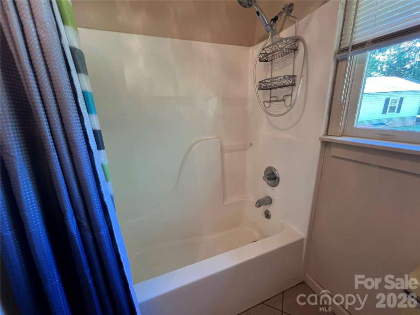 247 Seitz Drive, Forest City, NC 28043.  MLS# CAR4432561, YatesRealty ID 56316. 