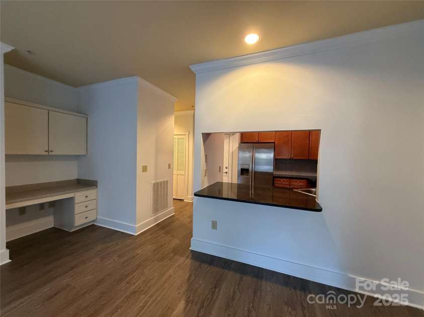 9 Kenilworth Knoll, Asheville, NC 28805.  MLS# CAR4274401, YatesRealty ID 5632. 