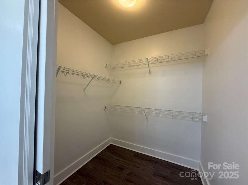 9 Kenilworth Knoll, Asheville, NC 28805.  MLS# CAR4274401, YatesRealty ID 5632. 