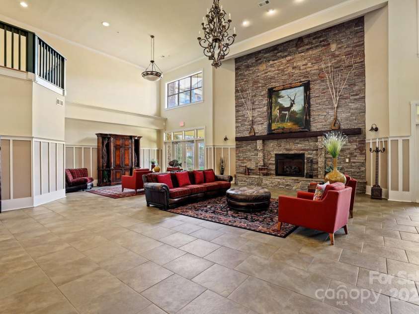 9 Kenilworth Knoll, Asheville, NC 28805.  MLS# CAR4316643, YatesRealty ID 5632. 