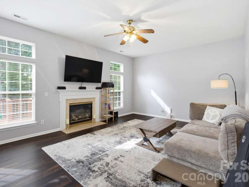 13330 Edgetree Drive, Pineville, NC 28134.  MLS# CAR4427146, YatesRealty ID 56320. 