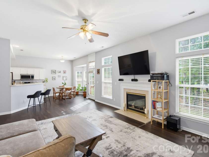 13330 Edgetree Drive, Pineville, NC 28134.  MLS# CAR4427146, YatesRealty ID 56320. 