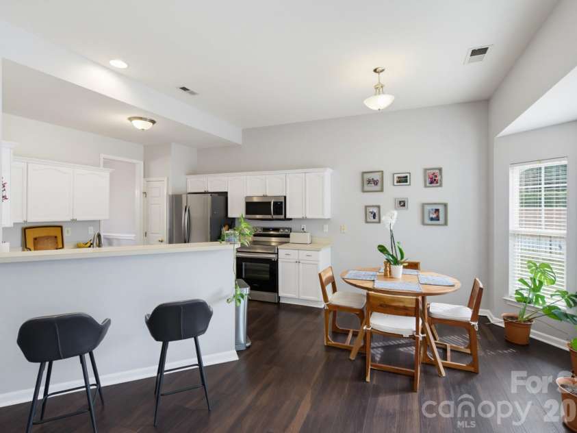 13330 Edgetree Drive, Pineville, NC 28134.  MLS# CAR4427146, YatesRealty ID 56320. 