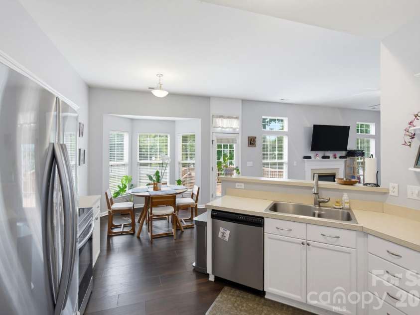 13330 Edgetree Drive, Pineville, NC 28134.  MLS# CAR4427146, YatesRealty ID 56320. 