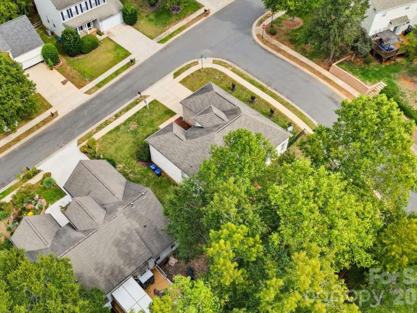 13330 Edgetree Drive, Pineville, NC 28134.  MLS# CAR4427146, YatesRealty ID 56320. 