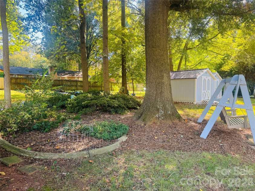 107 Tremont Drive, Salisbury, NC 28147.  MLS# CAR4432662, YatesRealty ID 56323. 