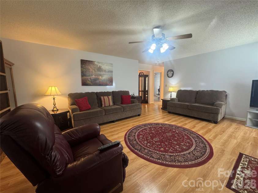 107 Tremont Drive, Salisbury, NC 28147.  MLS# CAR4432662, YatesRealty ID 56323. 