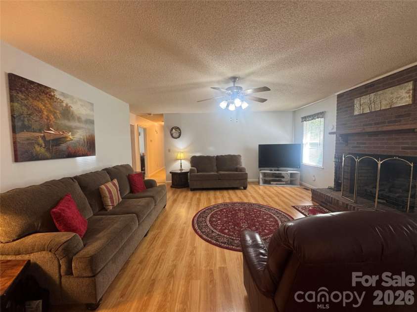 107 Tremont Drive, Salisbury, NC 28147.  MLS# CAR4432662, YatesRealty ID 56323. 