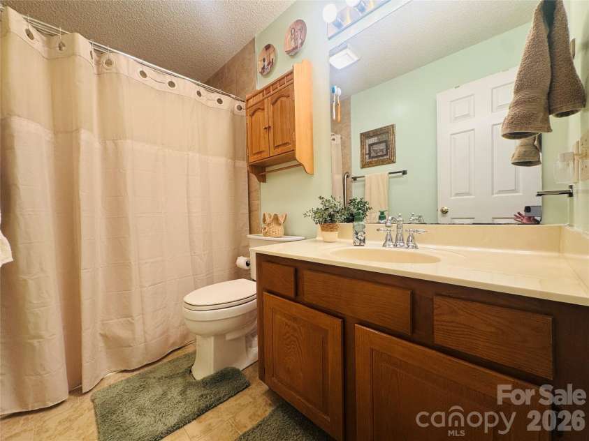 107 Tremont Drive, Salisbury, NC 28147.  MLS# CAR4432662, YatesRealty ID 56323. 