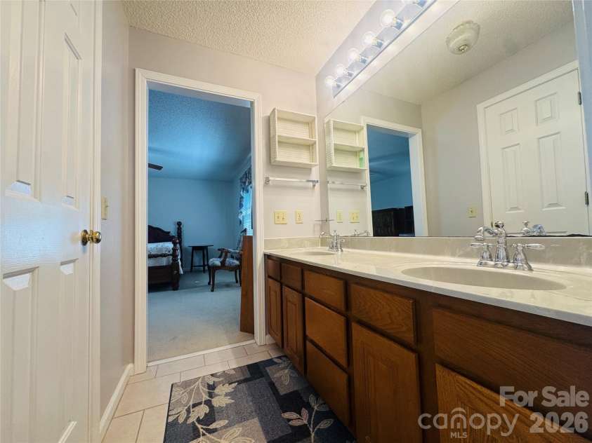 107 Tremont Drive, Salisbury, NC 28147.  MLS# CAR4432662, YatesRealty ID 56323. 
