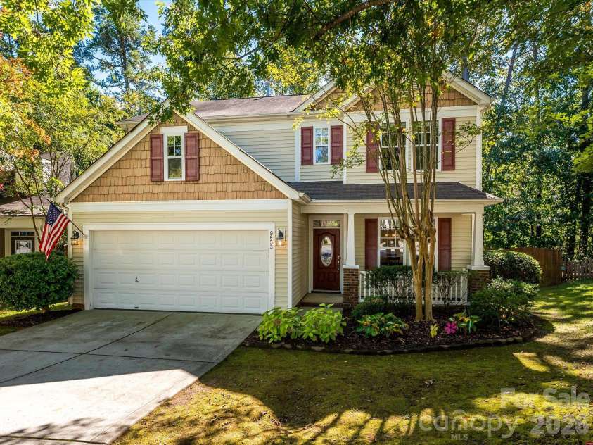 9833 Coatbridge Drive, Charlotte, NC 28269.  MLS# CAR4434113, YatesRealty ID 56325. 