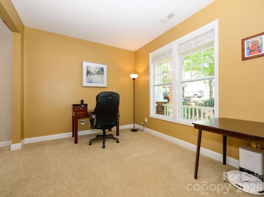 9833 Coatbridge Drive, Charlotte, NC 28269.  MLS# CAR4434113, YatesRealty ID 56325. 