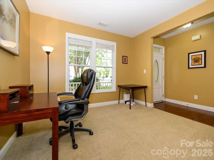 9833 Coatbridge Drive, Charlotte, NC 28269.  MLS# CAR4434113, YatesRealty ID 56325. 