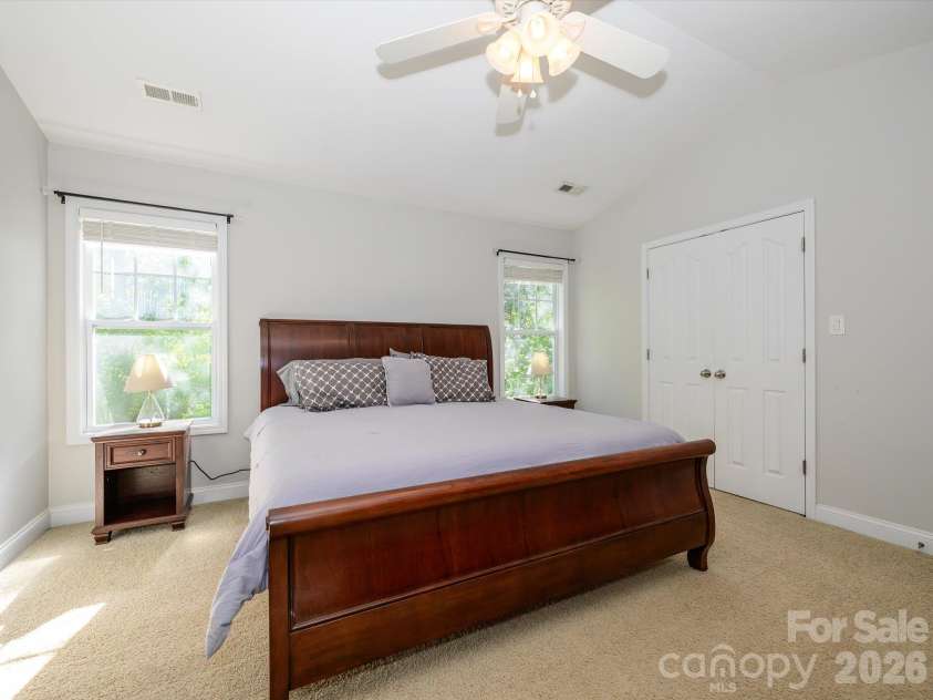 9833 Coatbridge Drive, Charlotte, NC 28269.  MLS# CAR4434113, YatesRealty ID 56325. 