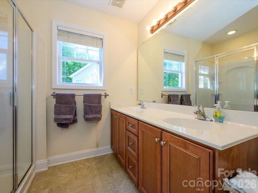 9833 Coatbridge Drive, Charlotte, NC 28269.  MLS# CAR4434113, YatesRealty ID 56325. 