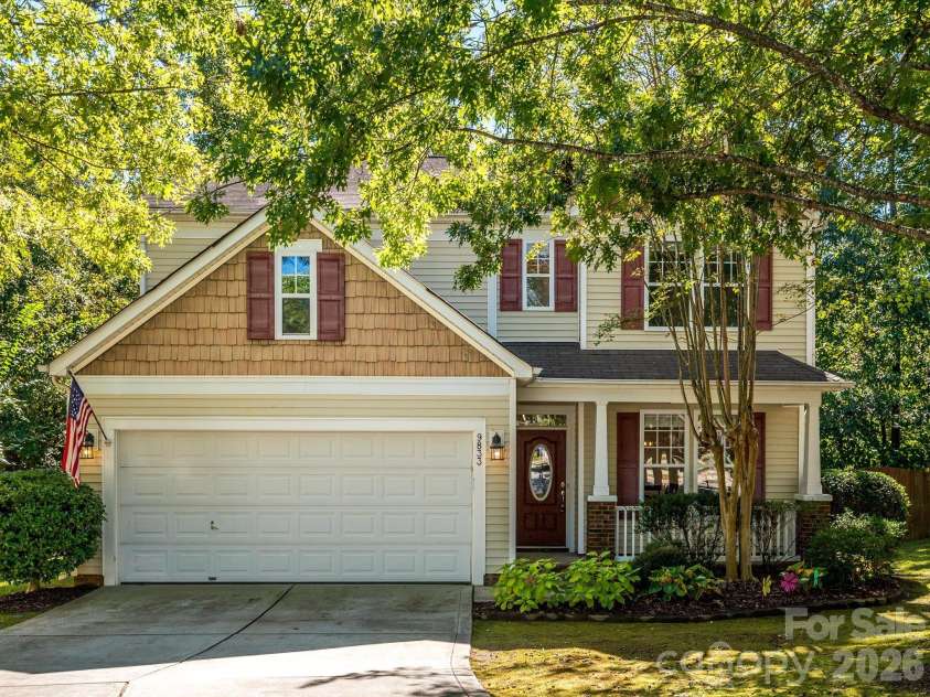 9833 Coatbridge Drive, Charlotte, NC 28269.  MLS# CAR4434113, YatesRealty ID 56325. 