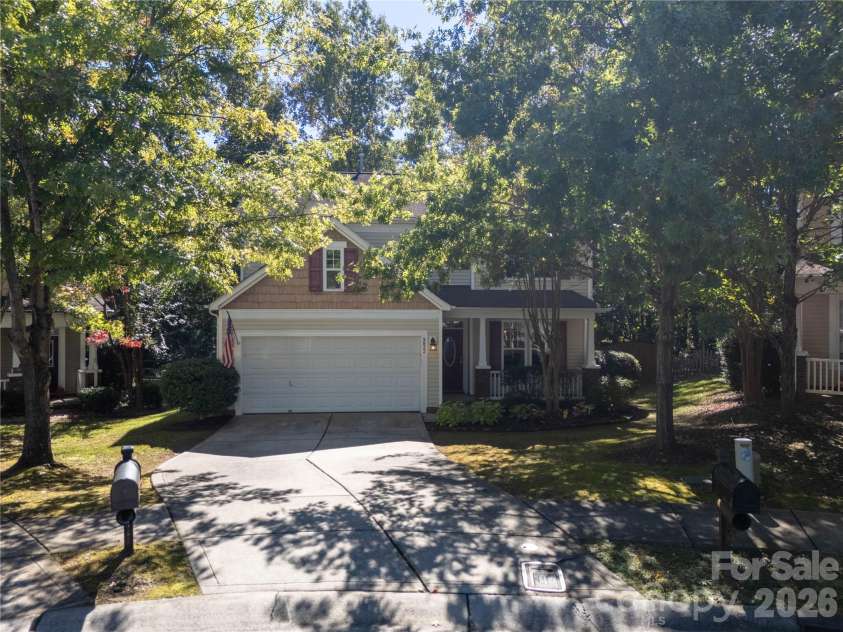 9833 Coatbridge Drive, Charlotte, NC 28269.  MLS# CAR4434113, YatesRealty ID 56325. 