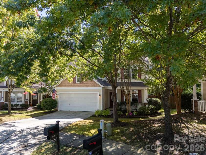9833 Coatbridge Drive, Charlotte, NC 28269.  MLS# CAR4434113, YatesRealty ID 56325. 