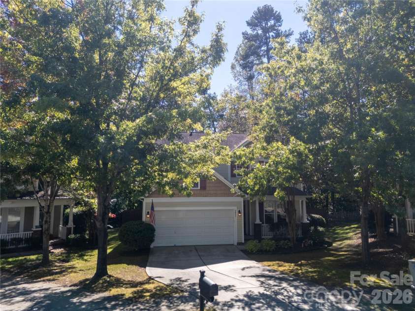 9833 Coatbridge Drive, Charlotte, NC 28269.  MLS# CAR4434113, YatesRealty ID 56325. 
