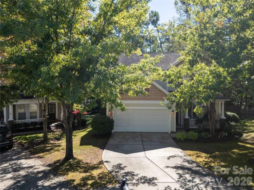 9833 Coatbridge Drive, Charlotte, NC 28269.  MLS# CAR4434113, YatesRealty ID 56325. 