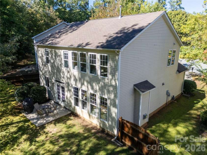9833 Coatbridge Drive, Charlotte, NC 28269.  MLS# CAR4434113, YatesRealty ID 56325. 