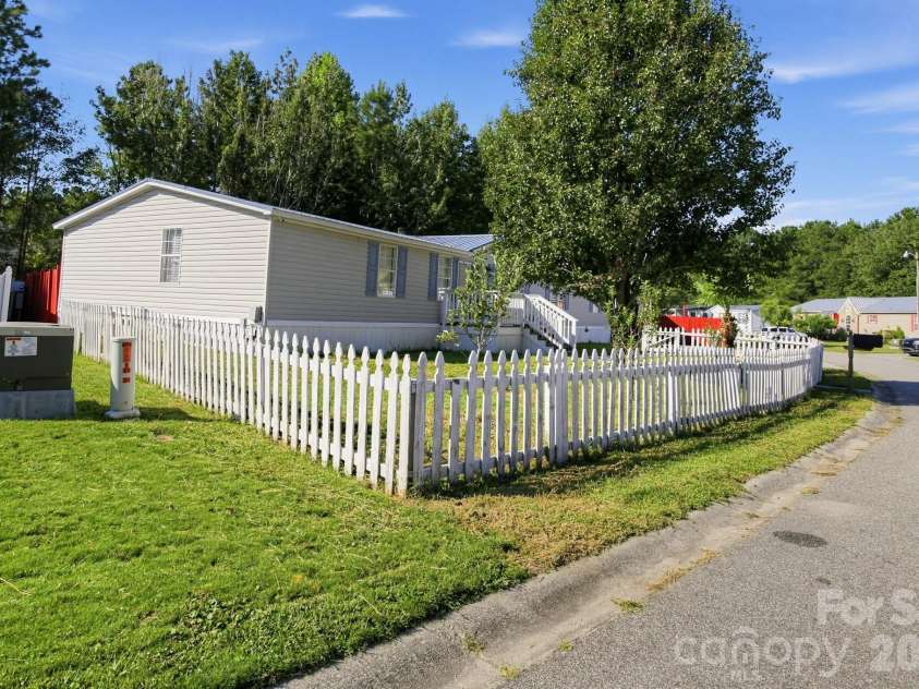 8187 Woodland Drive, Myrtle Beach, SC 29588.  MLS# CAR4430652, YatesRealty ID 56328. 