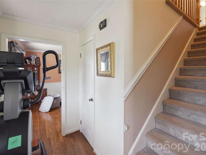 204 Hughey Drive, Gastonia, NC 28056.  MLS# CAR4431223, YatesRealty ID 56329. 