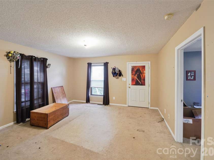 204 Hughey Drive, Gastonia, NC 28056.  MLS# CAR4431223, YatesRealty ID 56329. 