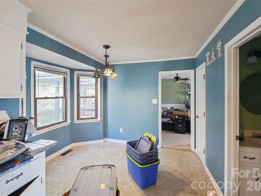204 Hughey Drive, Gastonia, NC 28056.  MLS# CAR4431223, YatesRealty ID 56329. 