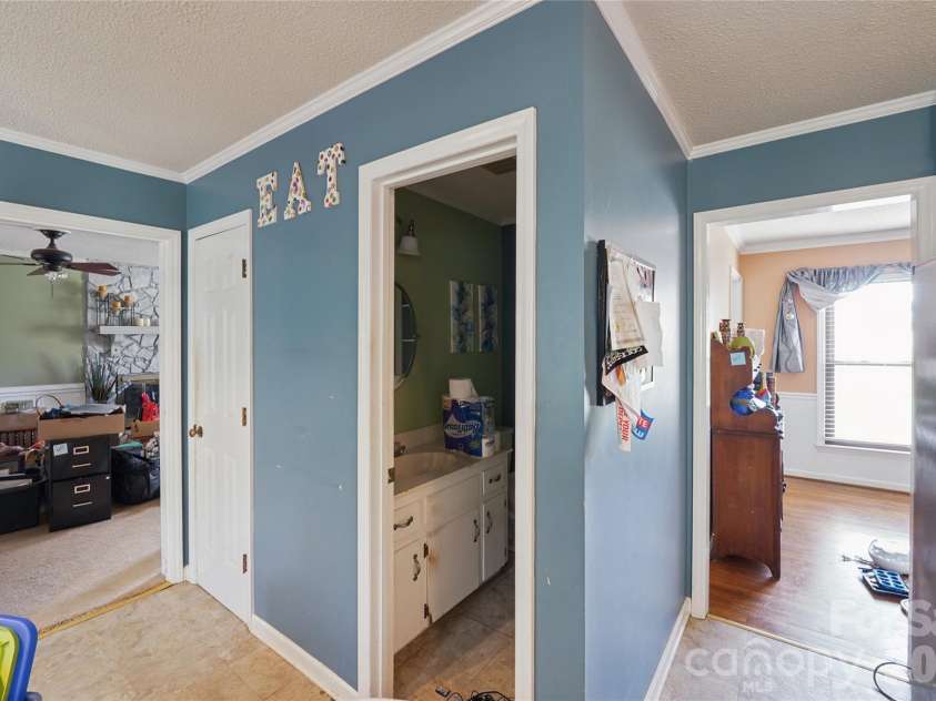 204 Hughey Drive, Gastonia, NC 28056.  MLS# CAR4431223, YatesRealty ID 56329. 