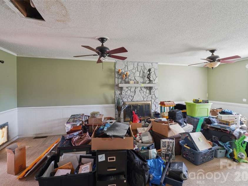 204 Hughey Drive, Gastonia, NC 28056.  MLS# CAR4431223, YatesRealty ID 56329. 