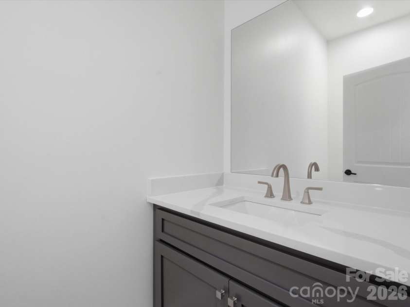 8018 Fairmont Drive, Waxhaw, NC 28173.  MLS# CAR4276331, YatesRealty ID 5633. 
