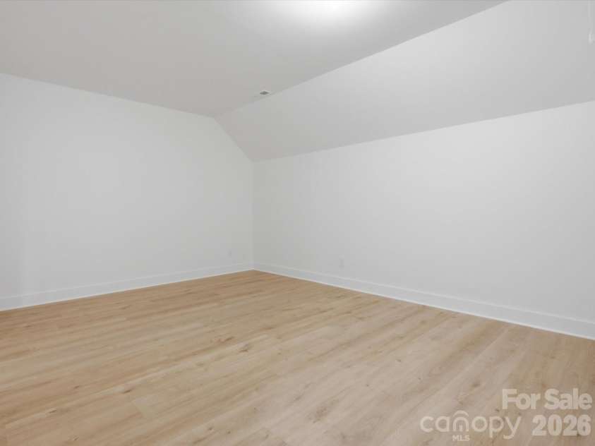 8018 Fairmont Drive, Waxhaw, NC 28173.  MLS# CAR4276331, YatesRealty ID 5633. Flex space upper level