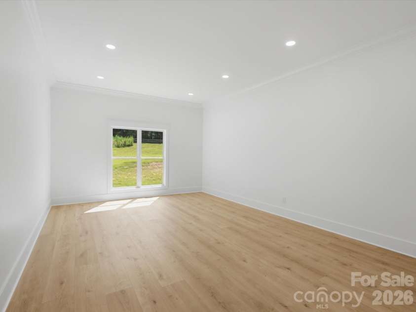 8018 Fairmont Drive, Waxhaw, NC 28173.  MLS# CAR4276331, YatesRealty ID 5633. Lower level closet primary
