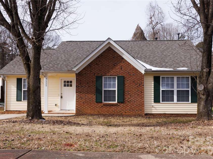 7111 RUMPLE Road, Charlotte, NC 28262.  MLS# CAR4342879, YatesRealty ID 56330. 