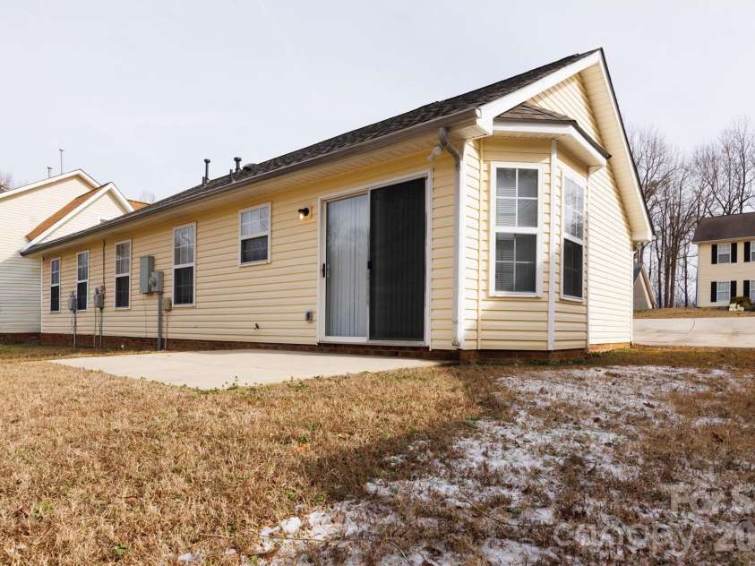 7111 RUMPLE Road, Charlotte, NC 28262.  MLS# CAR4342879, YatesRealty ID 56330. 
