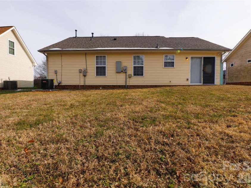 7111 RUMPLE Road, Charlotte, NC 28262.  MLS# CAR4342879, YatesRealty ID 56330. 