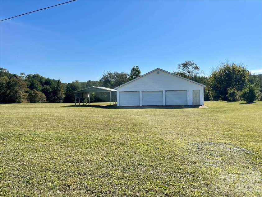3512 Goodson Road, Maiden, NC 28650.  MLS# CAR4434010, YatesRealty ID 56331. 30x40 building and shed