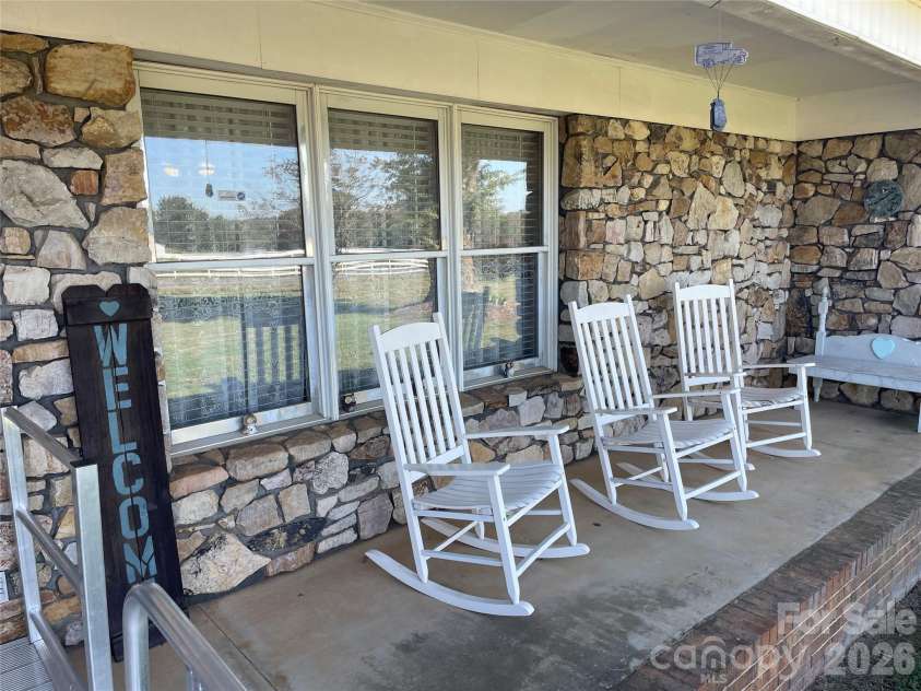 3512 Goodson Road, Maiden, NC 28650.  MLS# CAR4434010, YatesRealty ID 56331. 