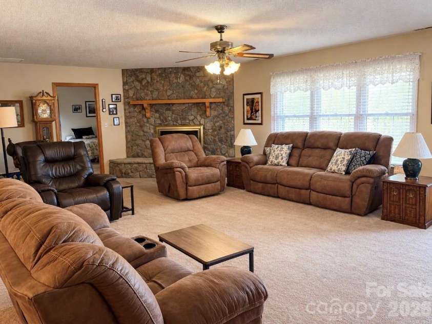 3512 Goodson Road, Maiden, NC 28650.  MLS# CAR4434010, YatesRealty ID 56331. 
