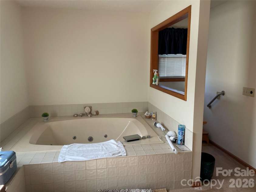 3512 Goodson Road, Maiden, NC 28650.  MLS# CAR4434010, YatesRealty ID 56331. 