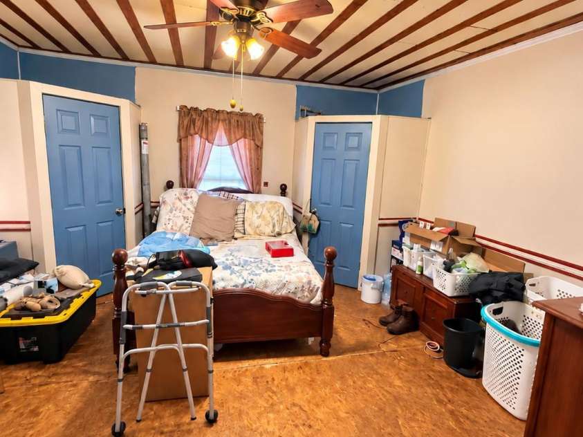 816 Grace Street, Kings Mountain, NC 28086.  MLS# CAR4432874, YatesRealty ID 56337. 