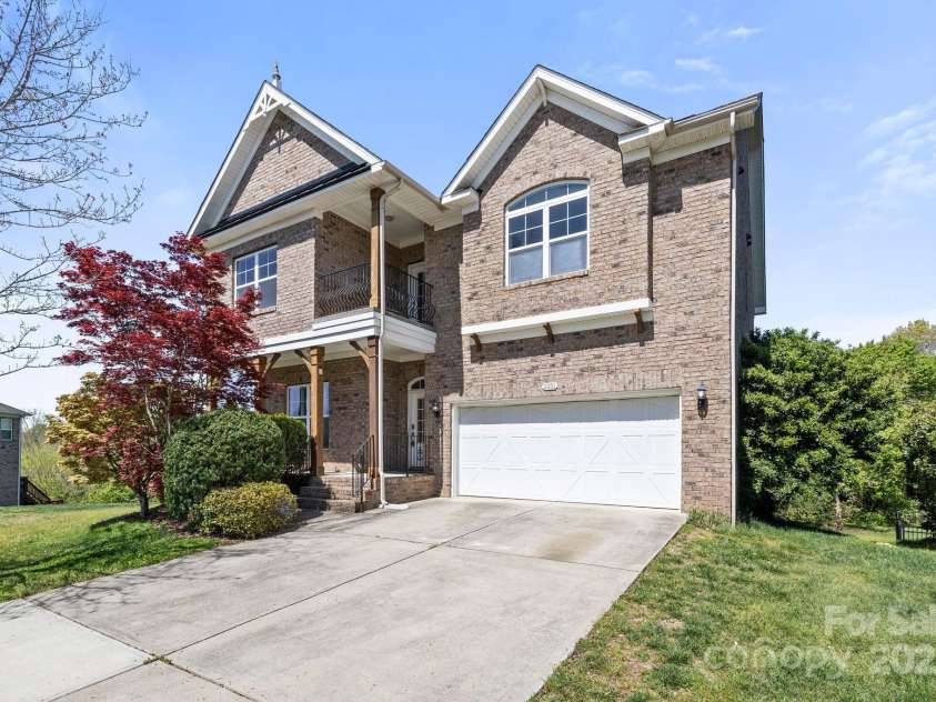 2251 Barrowcliffe Drive, Concord, NC 28027.  MLS# CAR4234536, YatesRealty ID 5634. 