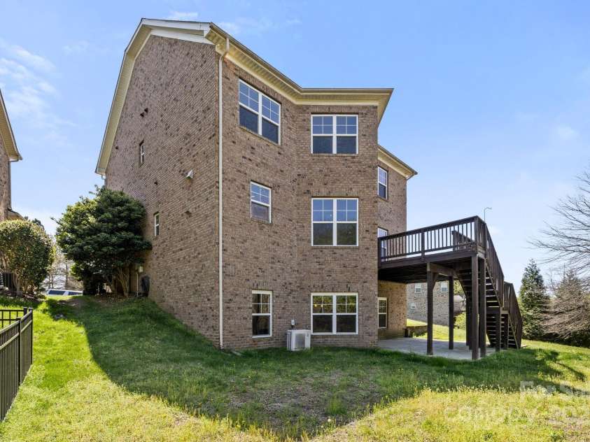 2251 Barrowcliffe Drive, Concord, NC 28027.  MLS# CAR4234536, YatesRealty ID 5634. 