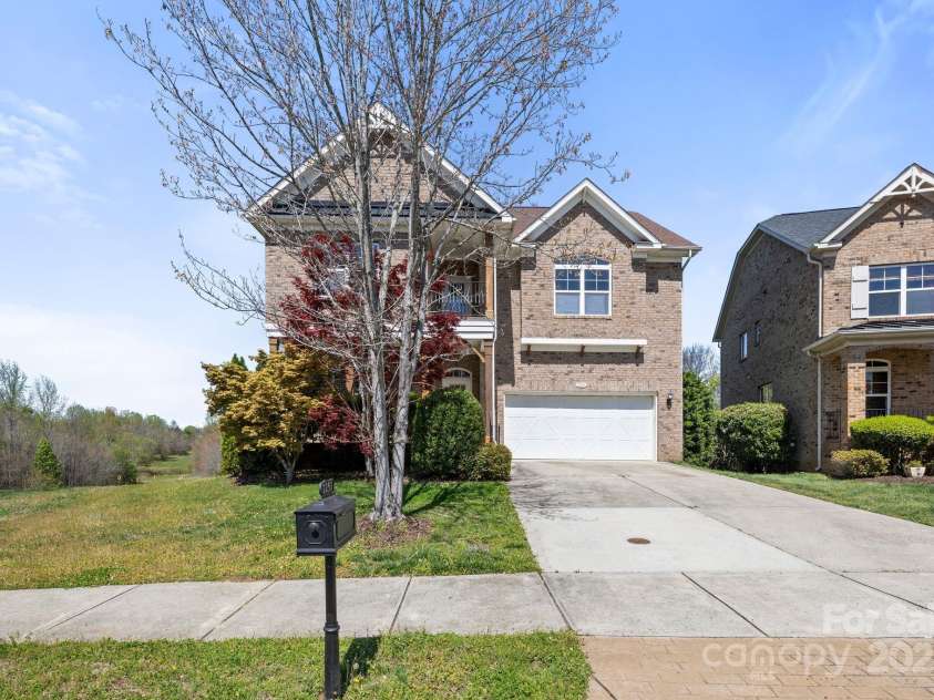 2251 Barrowcliffe Drive, Concord, NC 28027.  MLS# CAR4234536, YatesRealty ID 5634. 