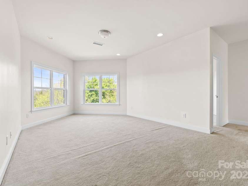 2251 Barrowcliffe Drive, Concord, NC 28027.  MLS# CAR4234536, YatesRealty ID 5634. 