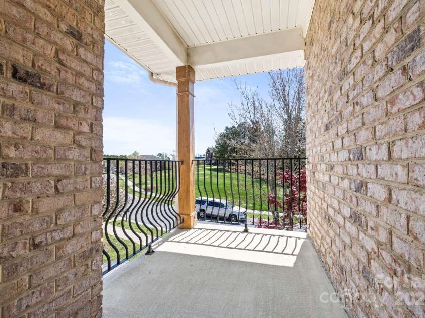 2251 Barrowcliffe Drive, Concord, NC 28027.  MLS# CAR4234536, YatesRealty ID 5634. 