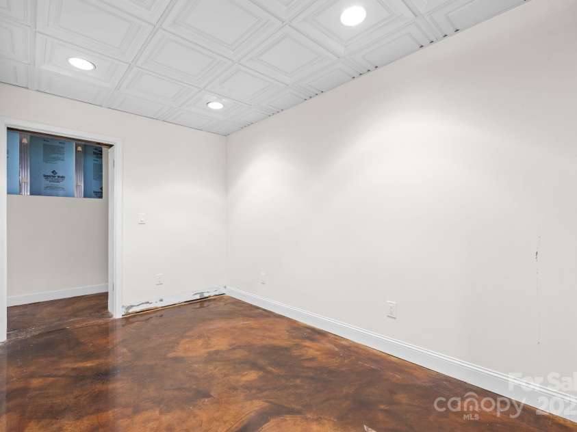 2251 Barrowcliffe Drive, Concord, NC 28027.  MLS# CAR4234536, YatesRealty ID 5634. 