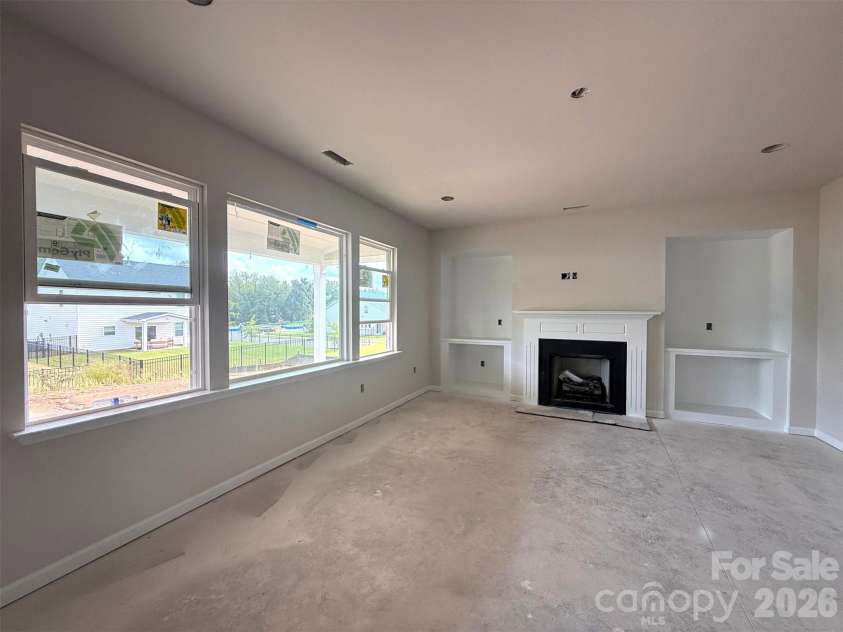 2149 Camber Drive, Gastonia, NC 28054.  MLS# CAR4430191, YatesRealty ID 56341. Kitchen/Dining/Family Room