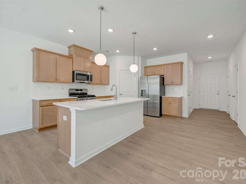 783 Kitfox Drive, Concord, NC 28027.  MLS# CAR4434139, YatesRealty ID 56346. Kitchen